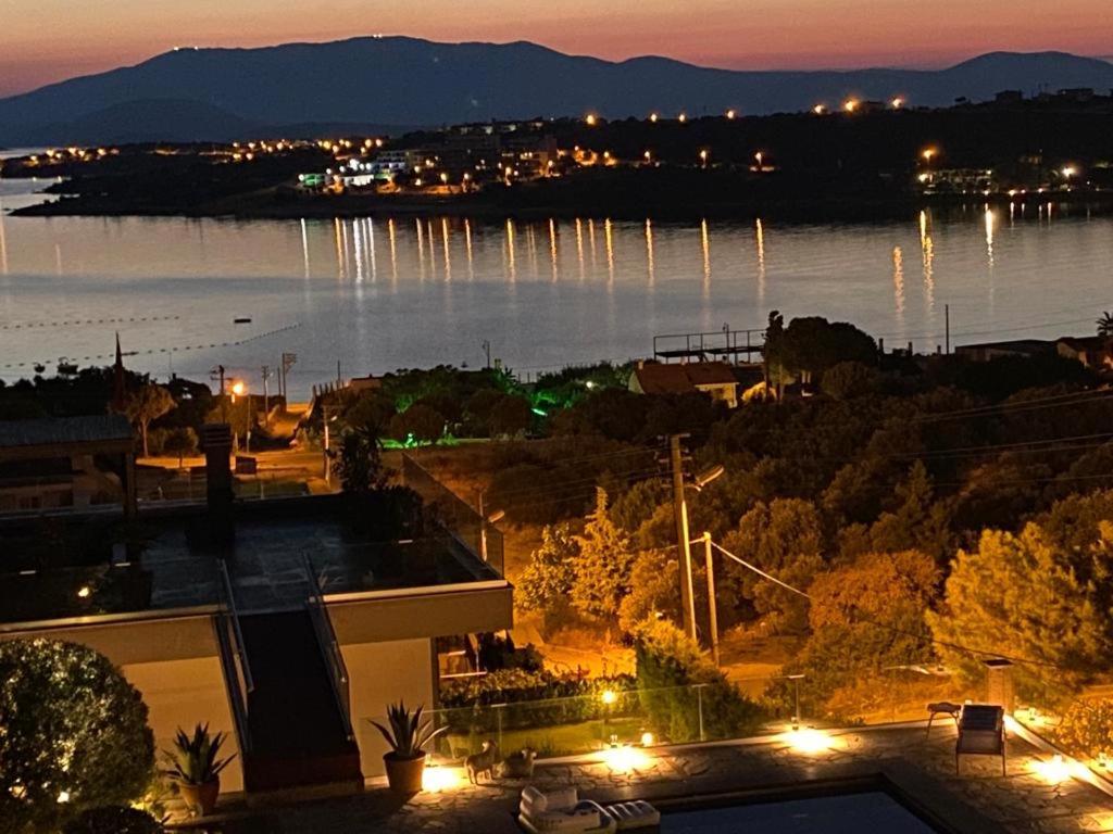 Palmiye Konuk Evi Foça Buitenkant foto